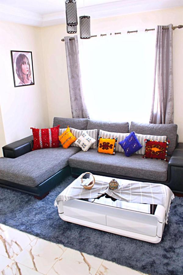 Apartment Azra Homes Famille Uniquement