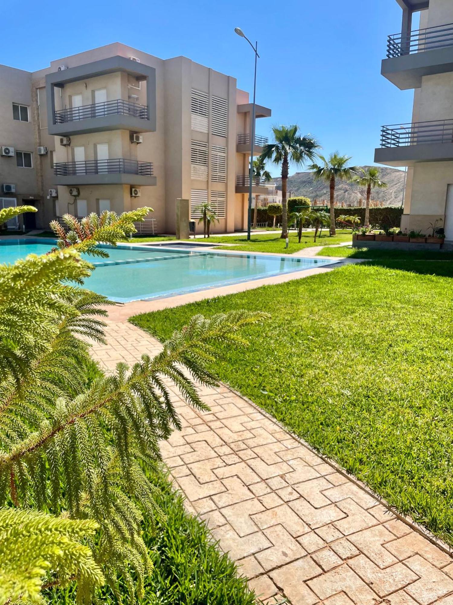Azra Homes Famille Uniquement Apartment